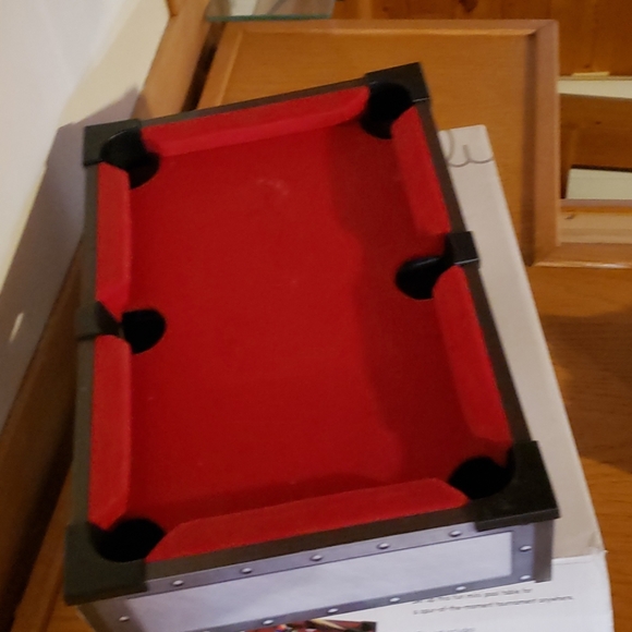 Mini Pool Table - Picture 4 of 4